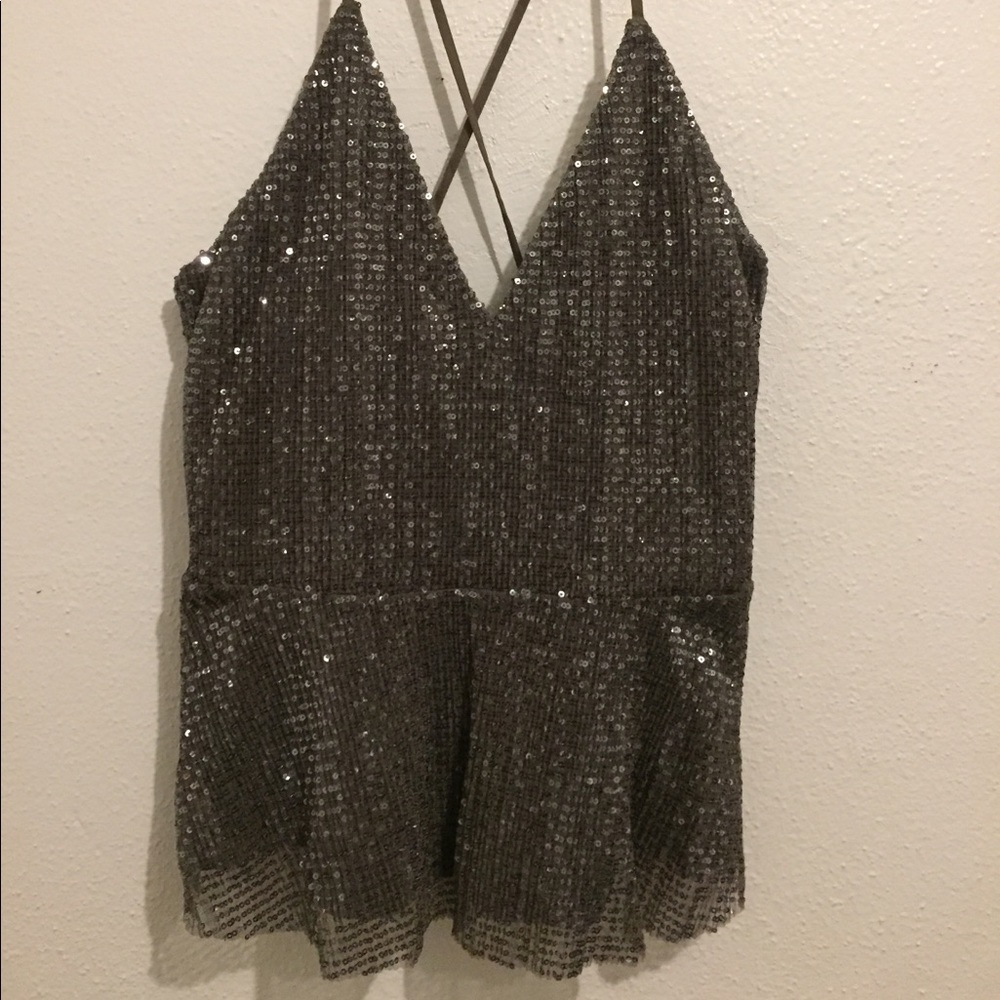 Sleeveless crop top
